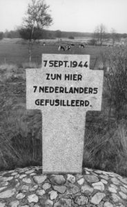 Eerste monument. foto St. Mon. Doldersum.