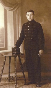 J.E. Kolster in uniform KNIL (collectie mevr. Bax-Kolster)